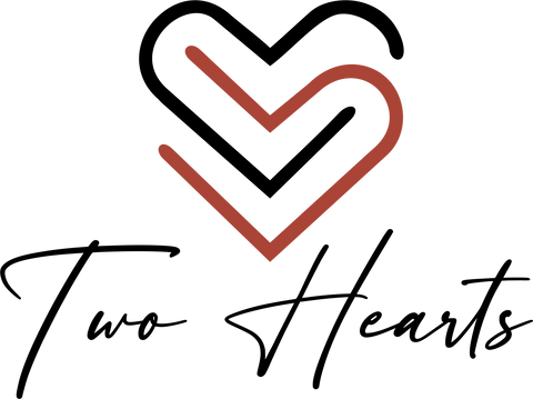 Two Hearts Boutique logo