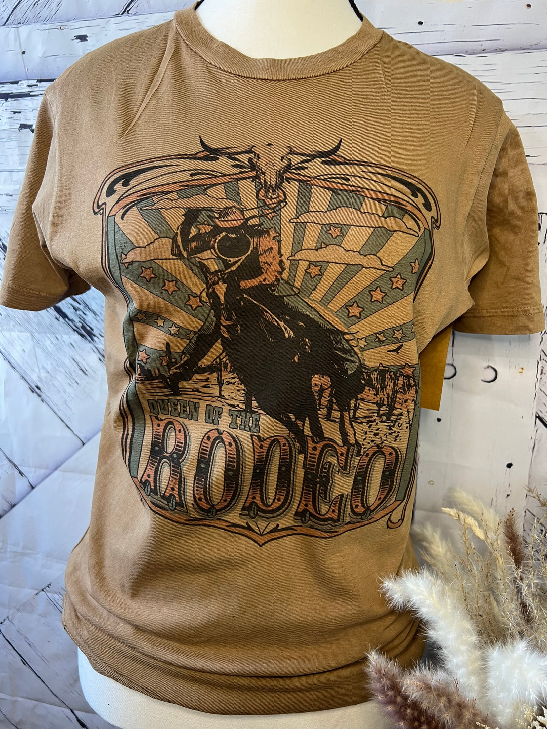 Queen of the Rodeo Tee