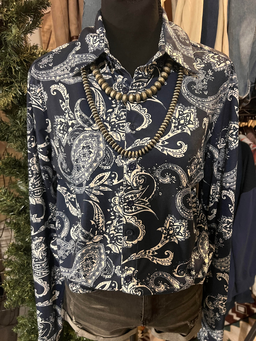 Cowgirl Tuff Pullover Button Up – Black With Cream Paisley