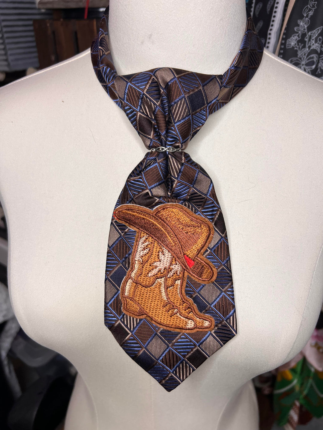 The Cowboy Boots Shorty Tie