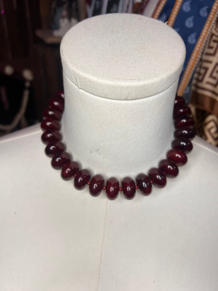 The Crimson Belle Necklace