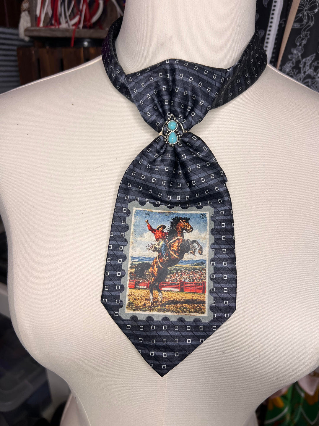 The Dark Horse Shorty Tie