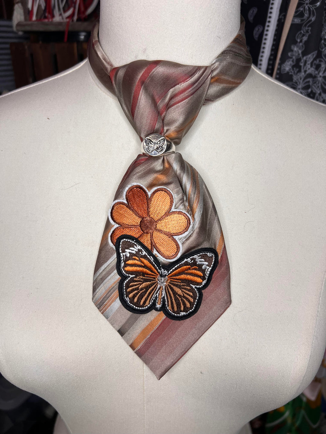 The Desert Butterfly Shorty Tie
