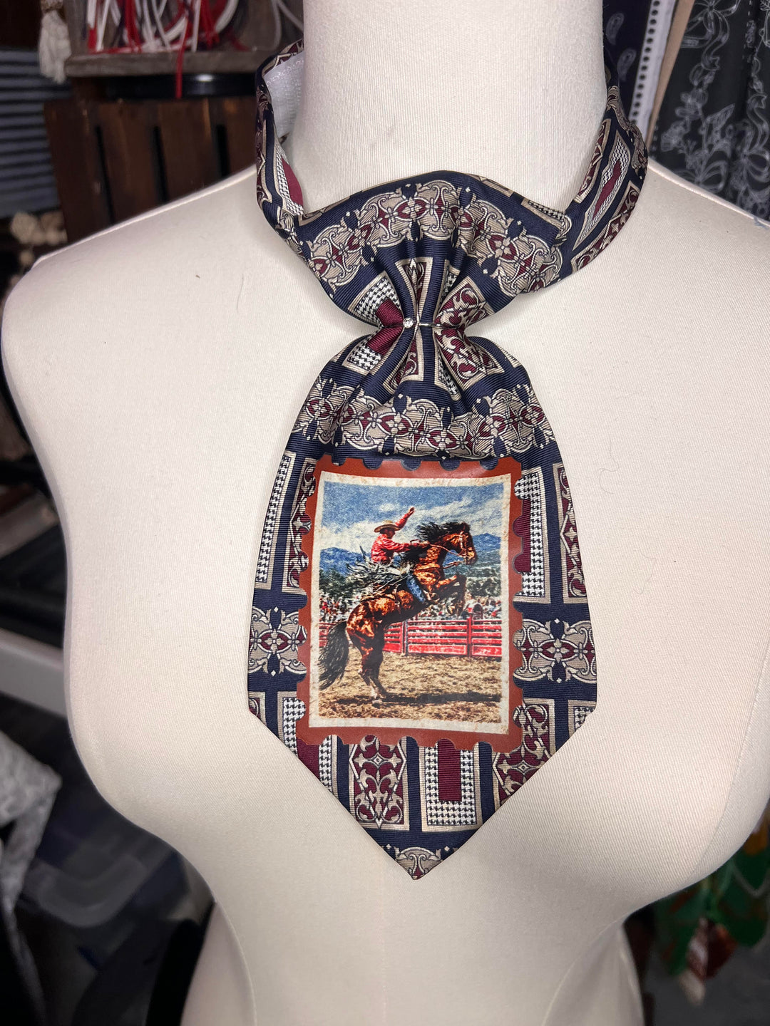 The Outlaw Legacy Shorty Tie