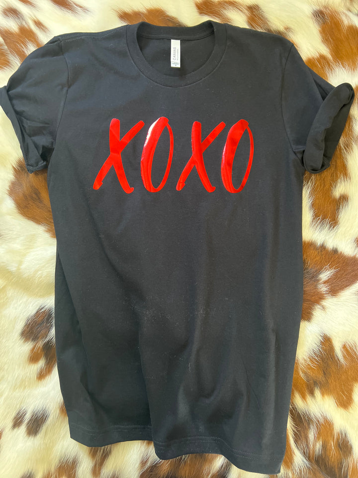 XOXO Tee
